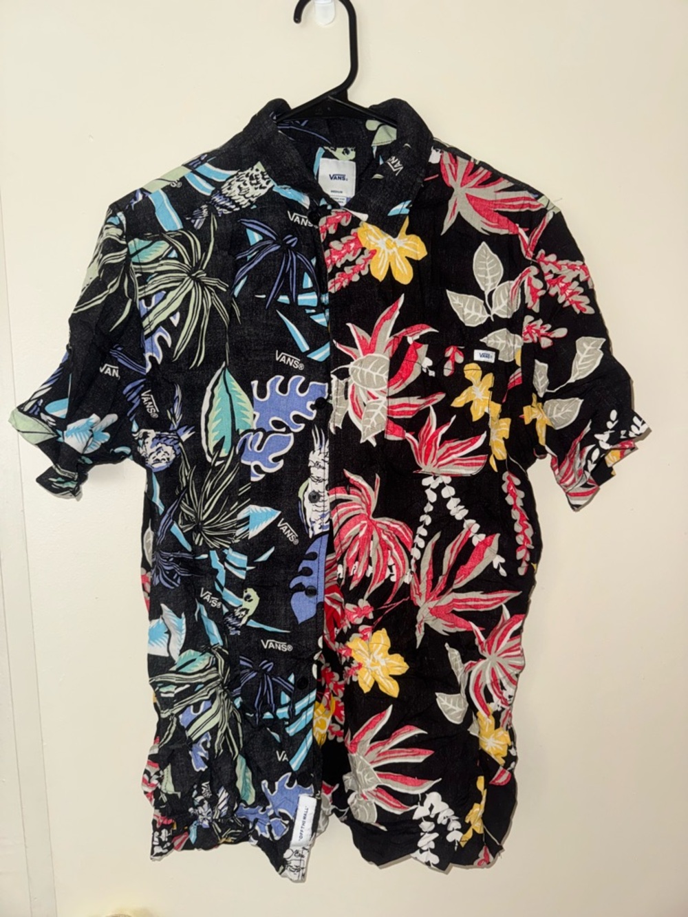 Vans Black Short-Sleeve Button-Up Shirt with Multi Floral Print